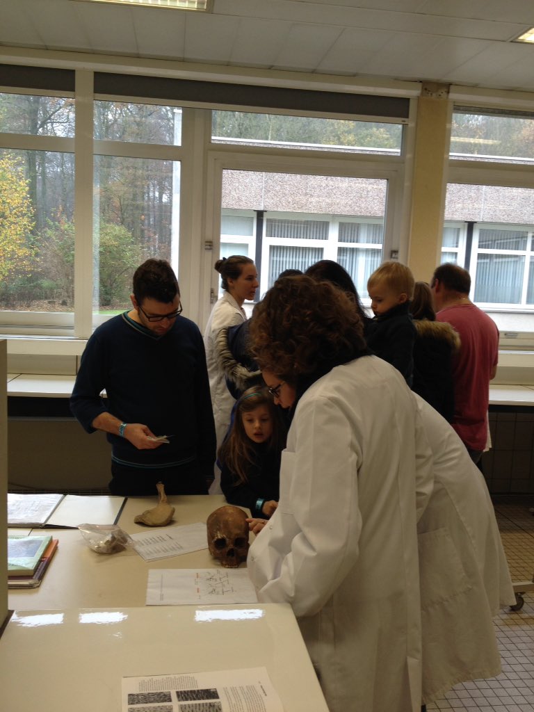 WtnschpBXL's tweet photo. Alles over archeologie op de Dag van de Wetenschap Brussel! #dvdw2016 https://t.co/EMuXWqOa7R