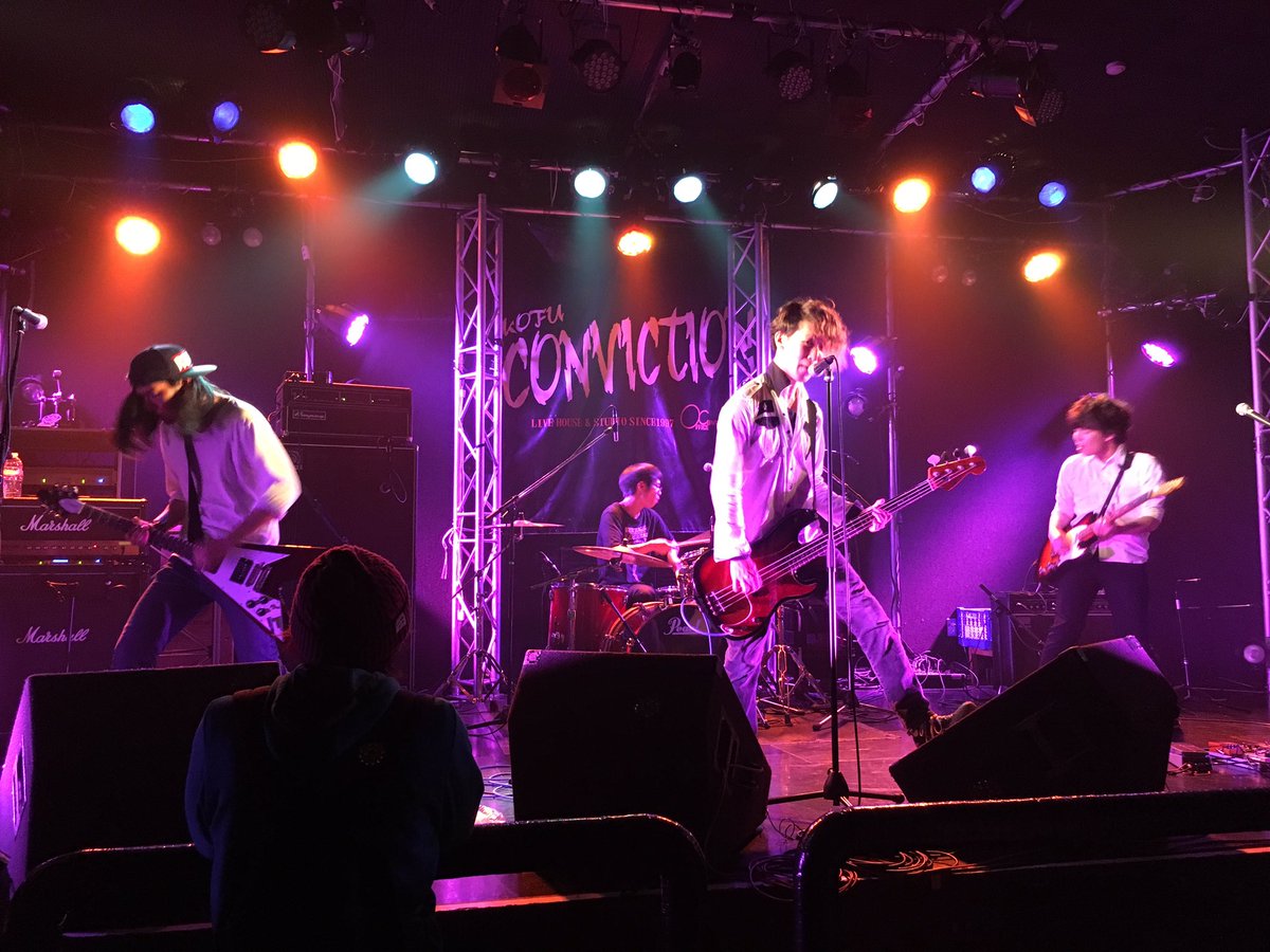 chloro_official's tweet photo. 『chloroFEST』
1番手エイティーエイト
#chloroFEST https://t.co/vtOoU1AvZv
