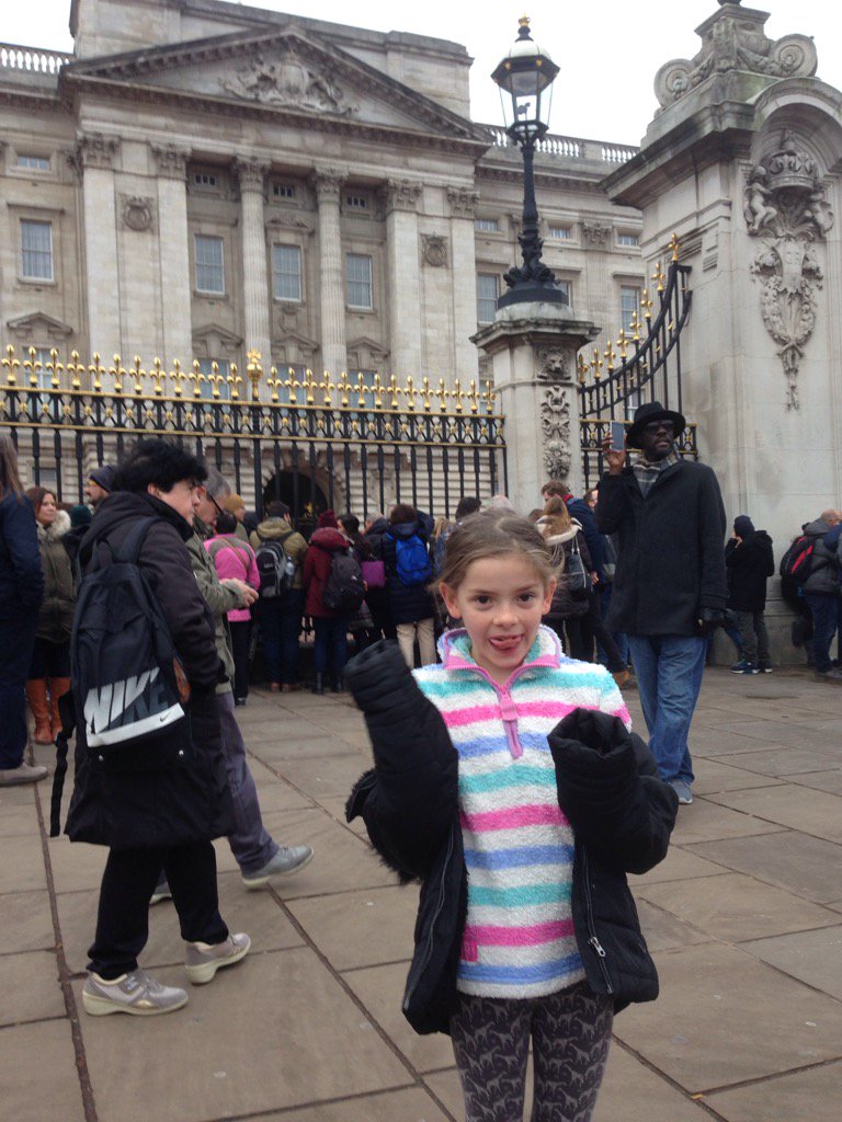 abipetch's tweet image. K at the palace