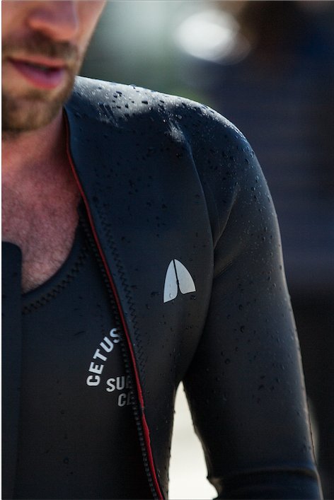 Dernière journée pour profiter des -50% sur le site avec code TODAY50 cetusbiarritz.com #blackfriday #cetusbiarritz #wetsuit #surf