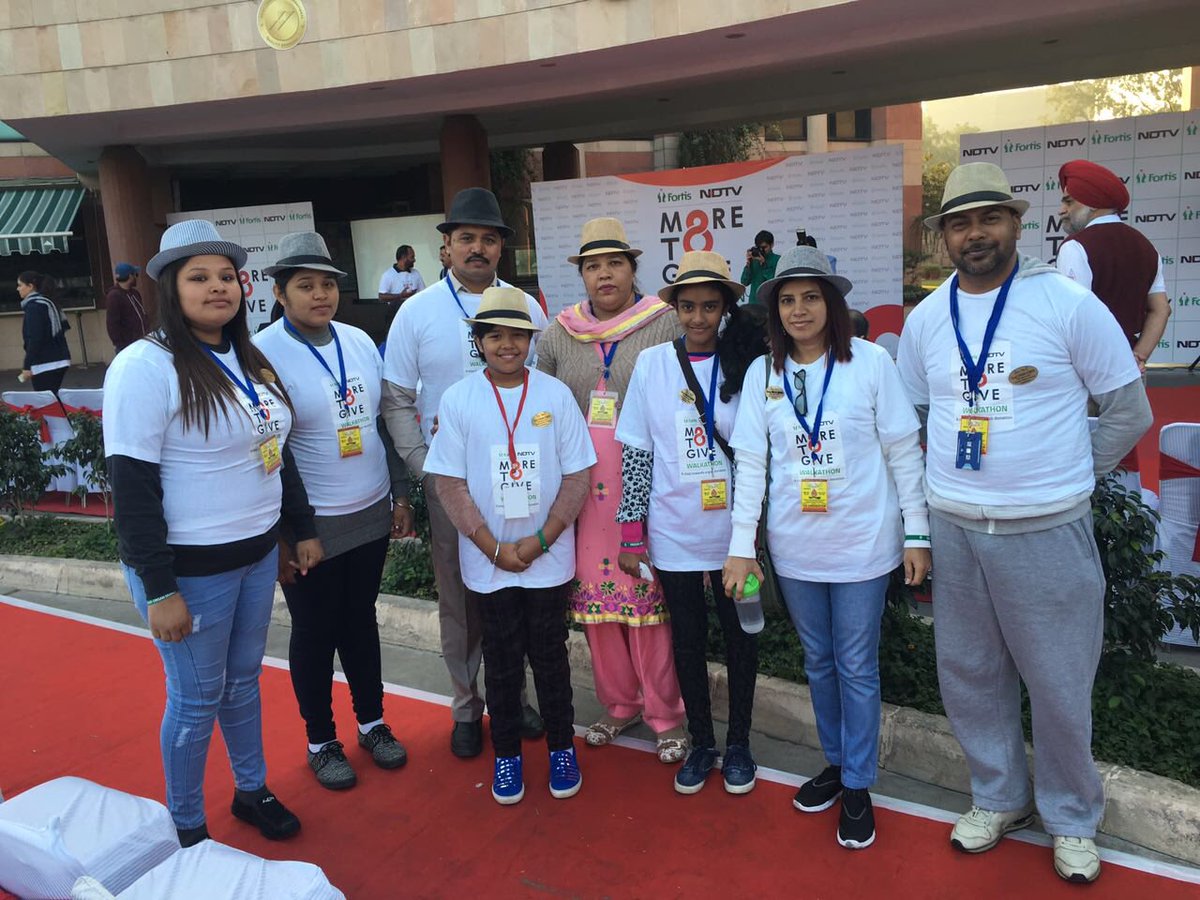 Ashokkumarmeh16's tweet photo. @KapilSharmaK9 @RanveerOfficial @Vaaniofficial https://t.co/dCimvwCEHR