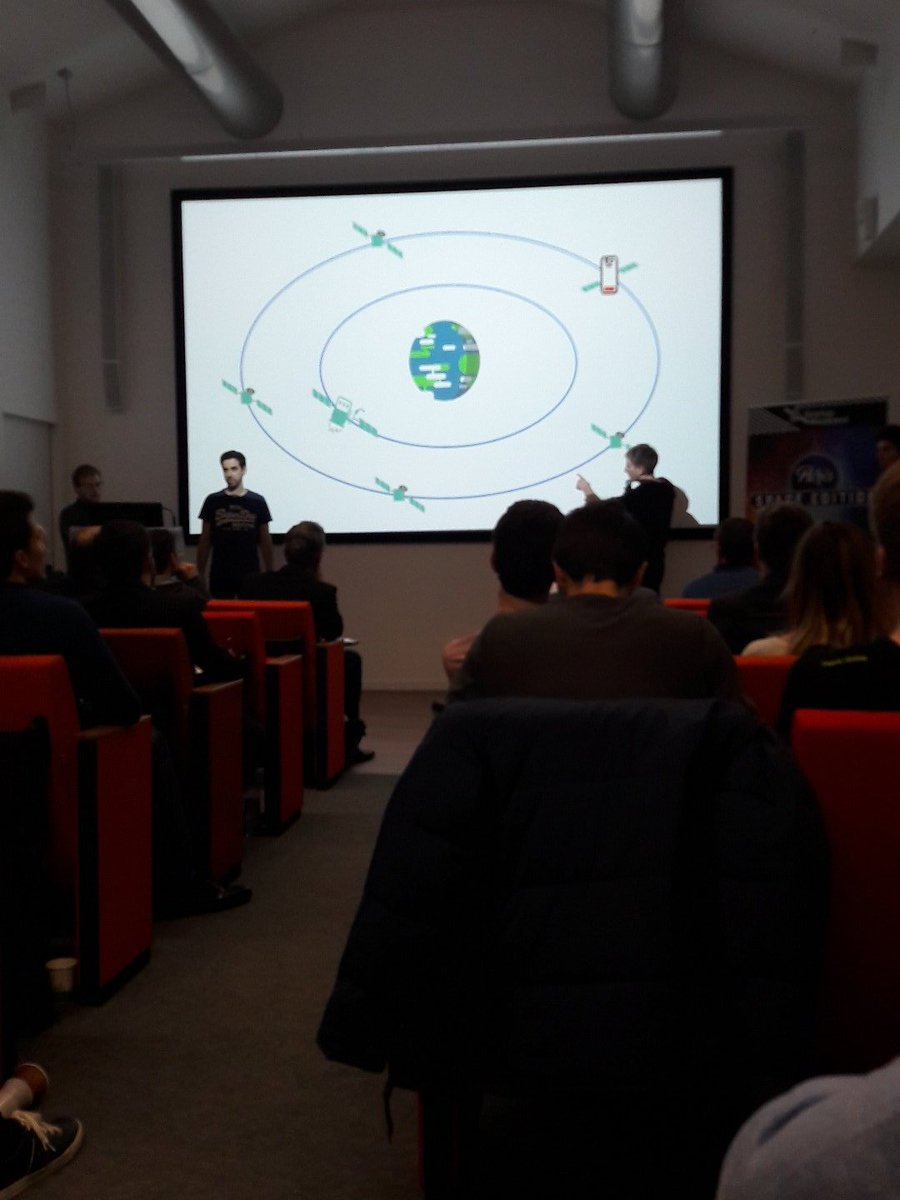 Master_MTI's tweet photo. Fuel Up propose de ravitailler des satellites directement en orbite ! Good job ! #SWspaceParis https://t.co/gmgGodVj6x
