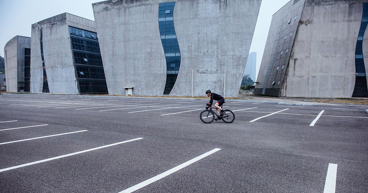 SpeedXCycling's tweet photo. The living beast in this concrete jungle. #SpeedXRiders #SpeedXCycling #SpeedX https://t.co/PCwVbT9ydV