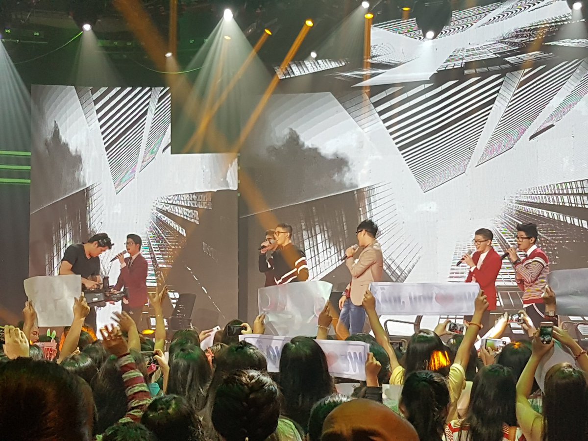 PBSabscbn's tweet photo. Nasa inyo na ang lahat pati puso namin!

#BoybandPH4thElim https://t.co/IX6JbXjyw3