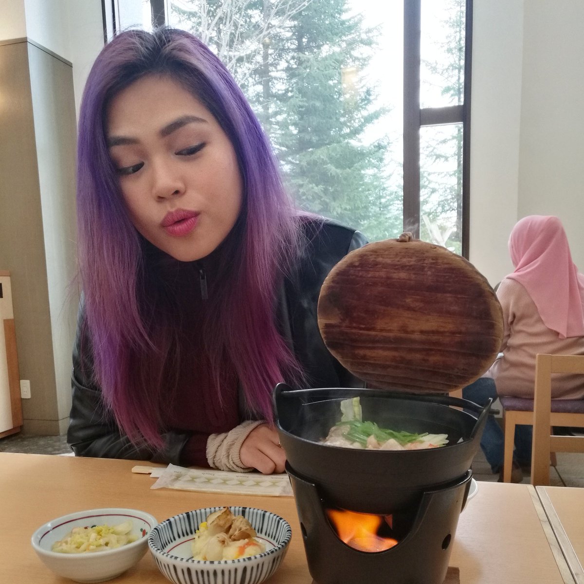 AvantLaMode's tweet photo. Hi. Saya budak tak sabar nak makan. 🙈
#Reinaism #Rusutsu #Hokkaido #Japan https://t.co/7ZNgwMdhcE