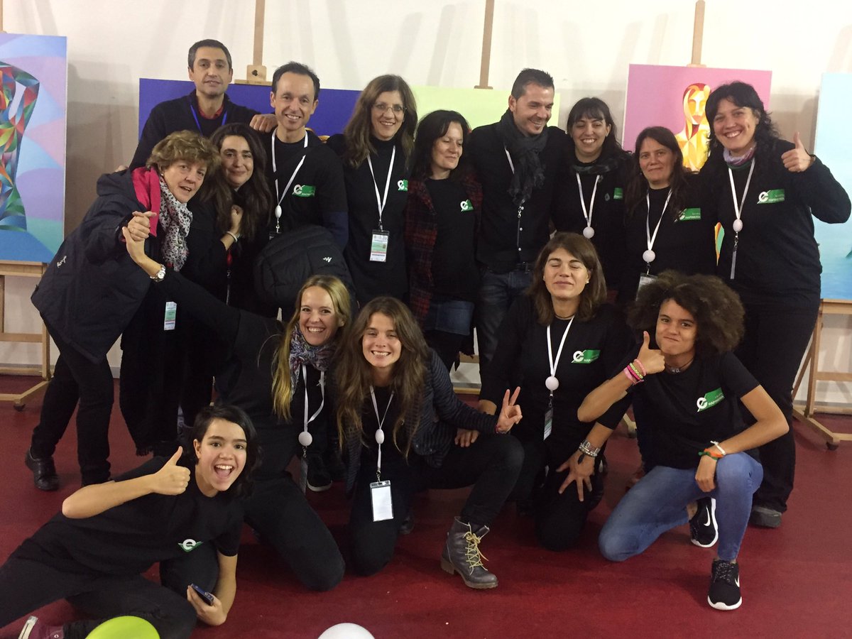 lolosan10's tweet photo. Tras meses de trabajo, es un orgullo y una placer comprobar que la idea original de @PildorasEdu ha llegado a tanta gente!! #megustamicole https://t.co/BgrMBT8ce9