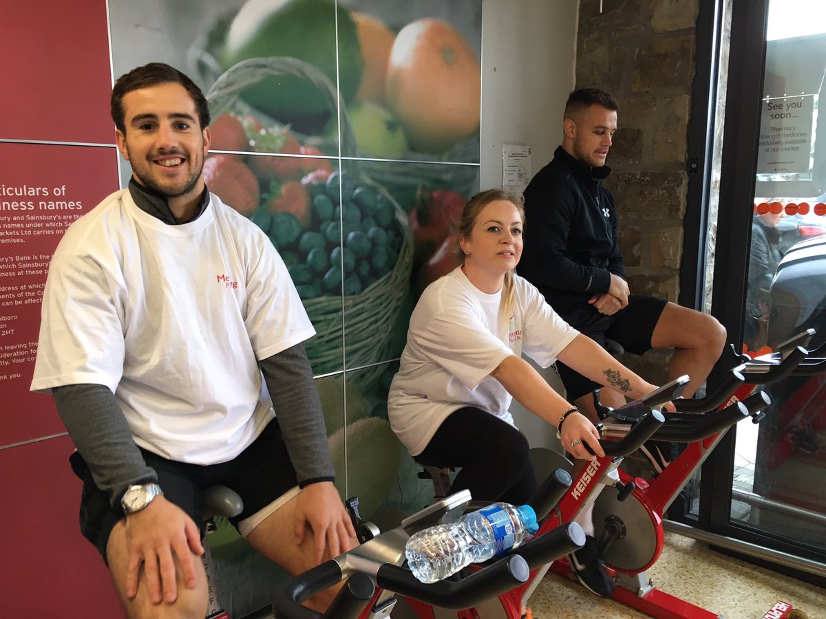 MentoringPlusUK's tweet photo. Wales International Rugby stars @matthewmorgan23 &amp; @Rhys_W009 popped into Sainsbury's Bridgend to help us fundraise! https://t.co/zF96kdCeRT