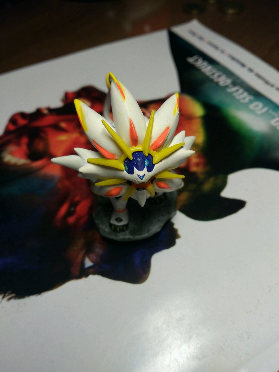 ismaZmarmol's tweet photo. @VideojuegosGAME por qué mi solgaleo está bisco? D: https://t.co/wwmrEHSfhC