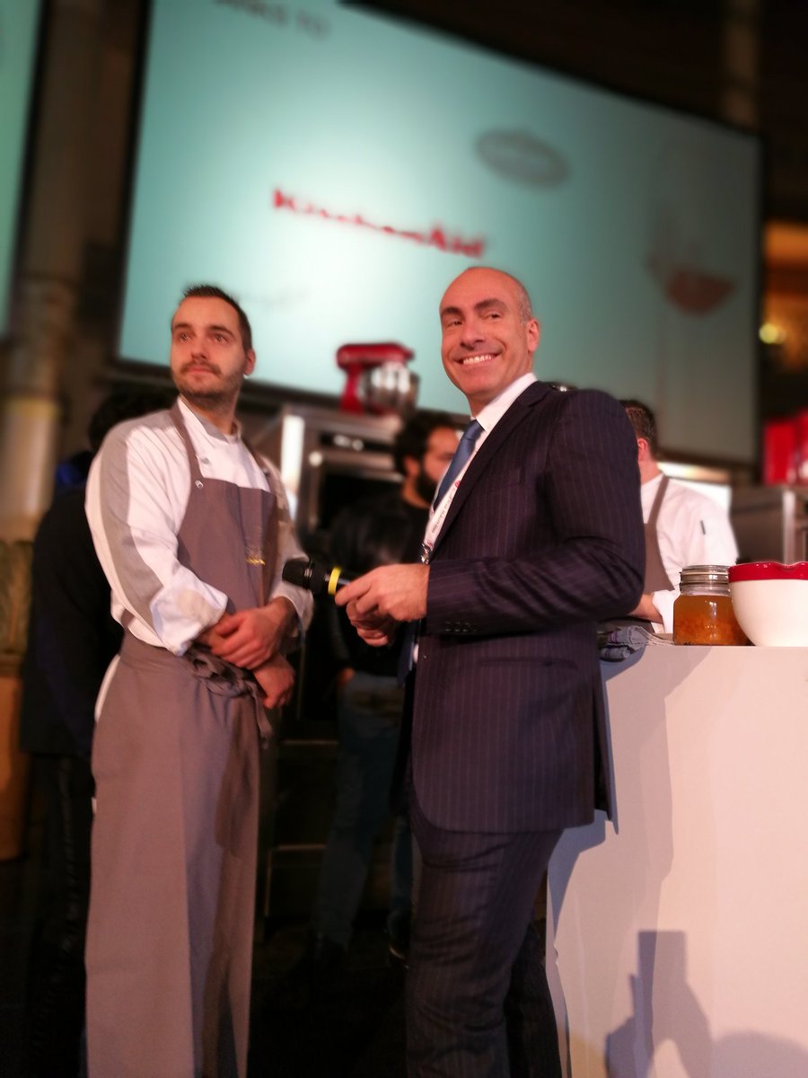 CranberryCeC's tweet photo. @Giampanet è pronto, tra poco si inizia! @MeranoAwardRoma #meranoawardselectionroma #mfw2016 https://t.co/8W2xtCyqpF