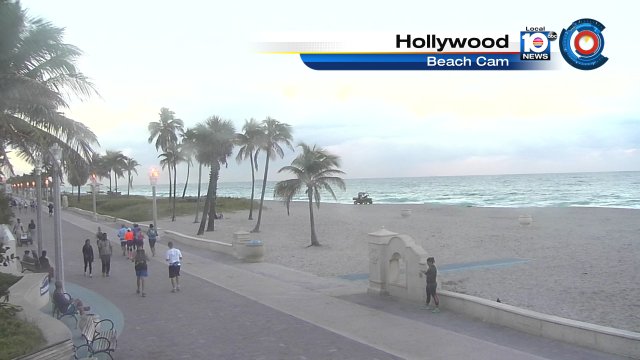 Good morning! Slightly cooler as temps fall into the lower & mid 60s across #SouthFlorida #HappySunday! https://t.co/MKSqXQ8IxN