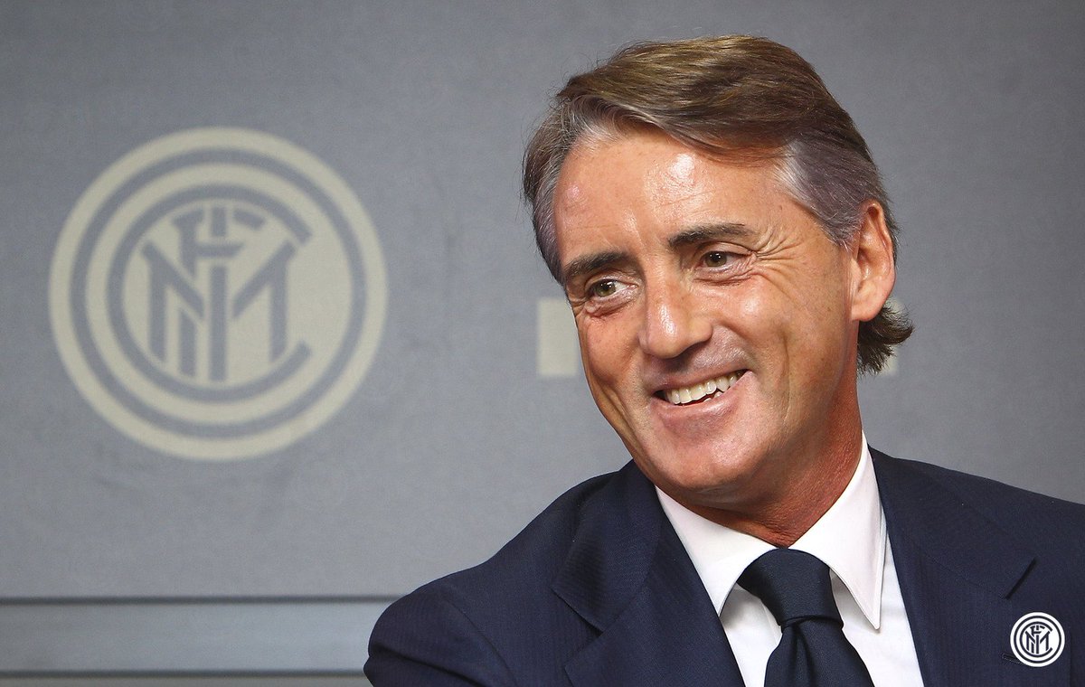 Inter's tweet photo. Buon compleanno @robymancio, dopo Herrera il tecnico con più presenze sulla nostra panchina! #FCIM https://t.co/cSQmSYOKOe