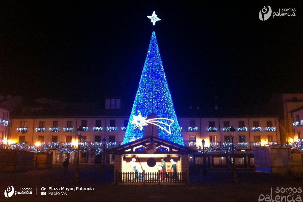 SomosPalencia's tweet photo. Este viernes 2 de Diciembre a las 18:00h encendido de la iluminación Navideña en la Plaza Mayor de #Palencia ✨❄️ https://t.co/qStuCG0KI4