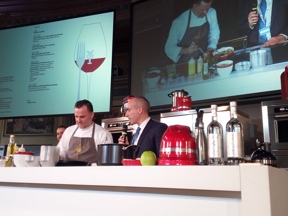 CadeCandida's tweet photo. «Seguiamo li tempi della natura» cooking show di Theodor Falser al Merano Award Selection Roma @MeranoAwardRoma https://t.co/tLn9tjsyyj