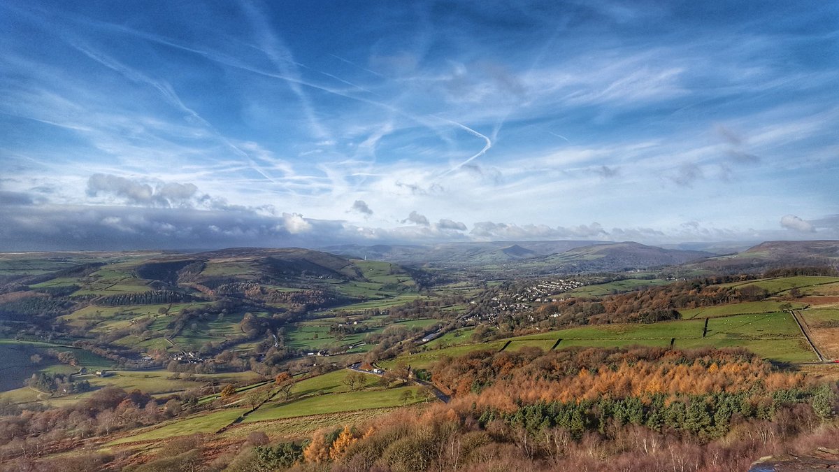mazymixer's tweet image. You never regret a run! 

Peak District looking resplendent in its Autumn colours.

@TrailRunningMag @liveforthehills @runtagit @UKRunChat