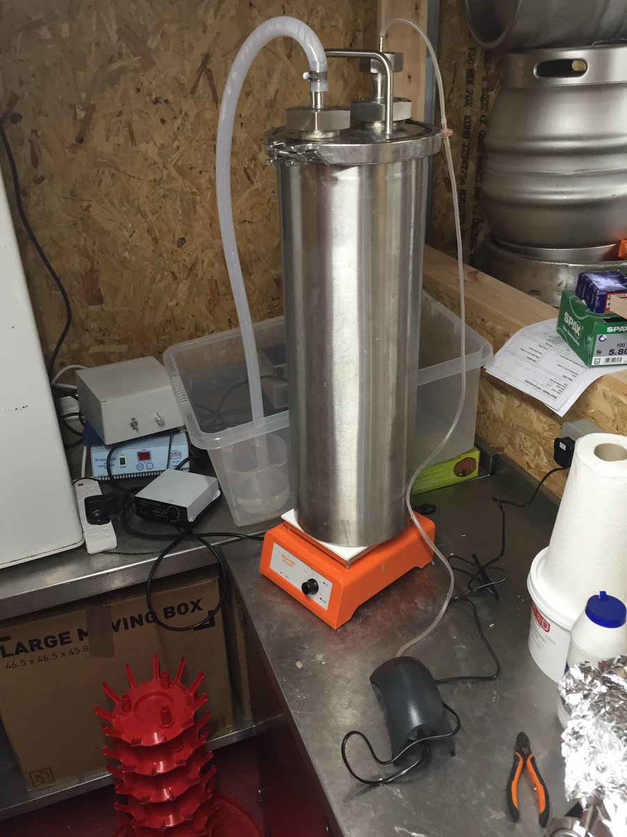 It's a bit heath robinson but here it is in action. Yeast is a growing!