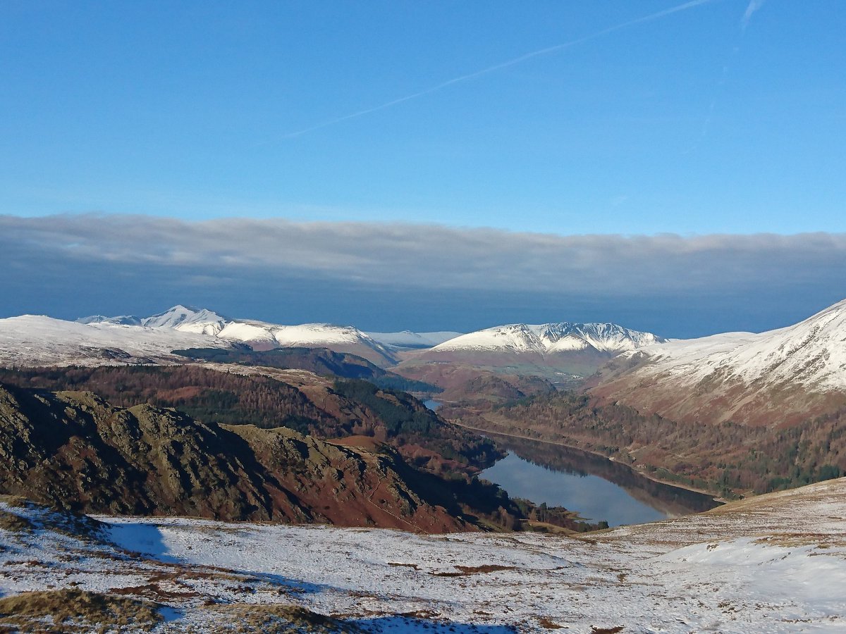 plodthelakes's tweet photo. One happy pooch 🐾 playing in the snow! Steel Fell on Sat. ☀ #LakeDistrict @NotJustLakes @CumbriaWeather @PictureCumbria @BCTGB https://t.co/3g7tFgntMk