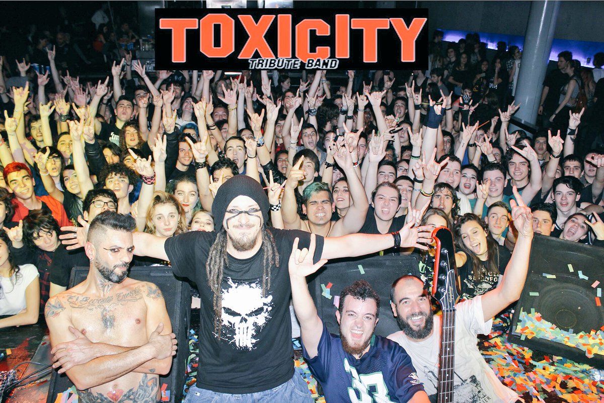 Locura ayer en <a href="/IndependanceU18/">IndependanceU18</a> !fieston para recordar sin duda!
@GateDoorsRock gran futuro para estos chicos!
Con un público así,da gusto!