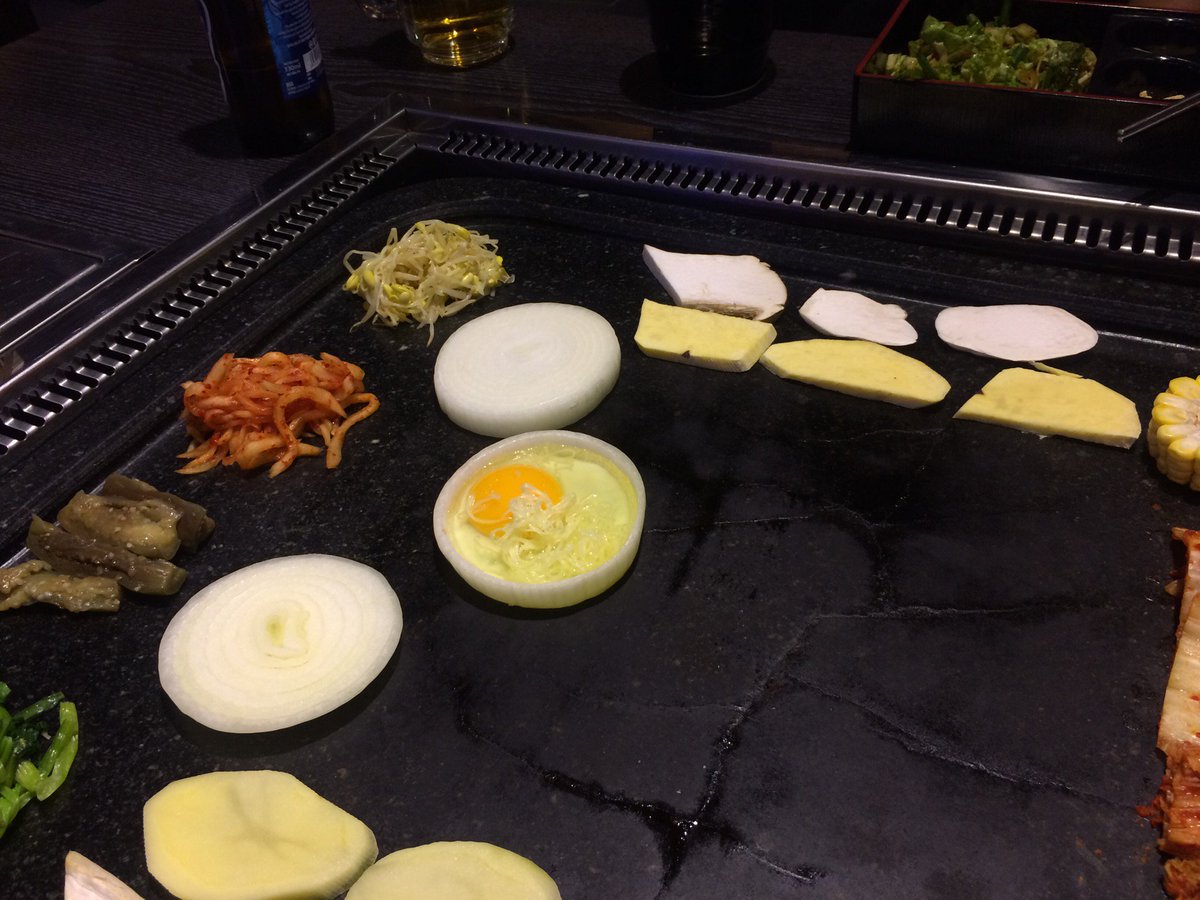 petitcamera's tweet image. I'm at Black Stone Thịt nướng đá Hàn Quốc in Hà Nội swarmapp.com/c/eGwyxXtqi6y