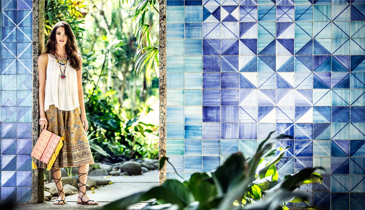AltoComahue's tweet photo. Mirá lo que es la nueva colección de @indiastyle_ok 😍🌴
Más fotos: https://t.co/Bkj10hd2cu 👘 #ItsTropical #SS17 #IndiaStyle https://t.co/GvQZbzzD6a