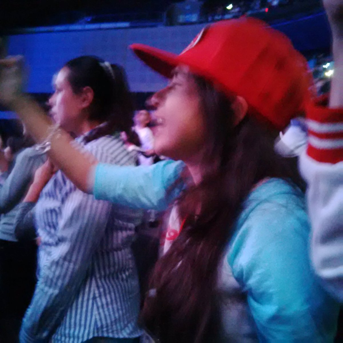 veromalefica's tweet photo. Felicidad al 1000% @KferLara. @CD9 @JosDice #Revolutionstour. @ArenaCdMexico #couders https://t.co/Mcdgx8aGua