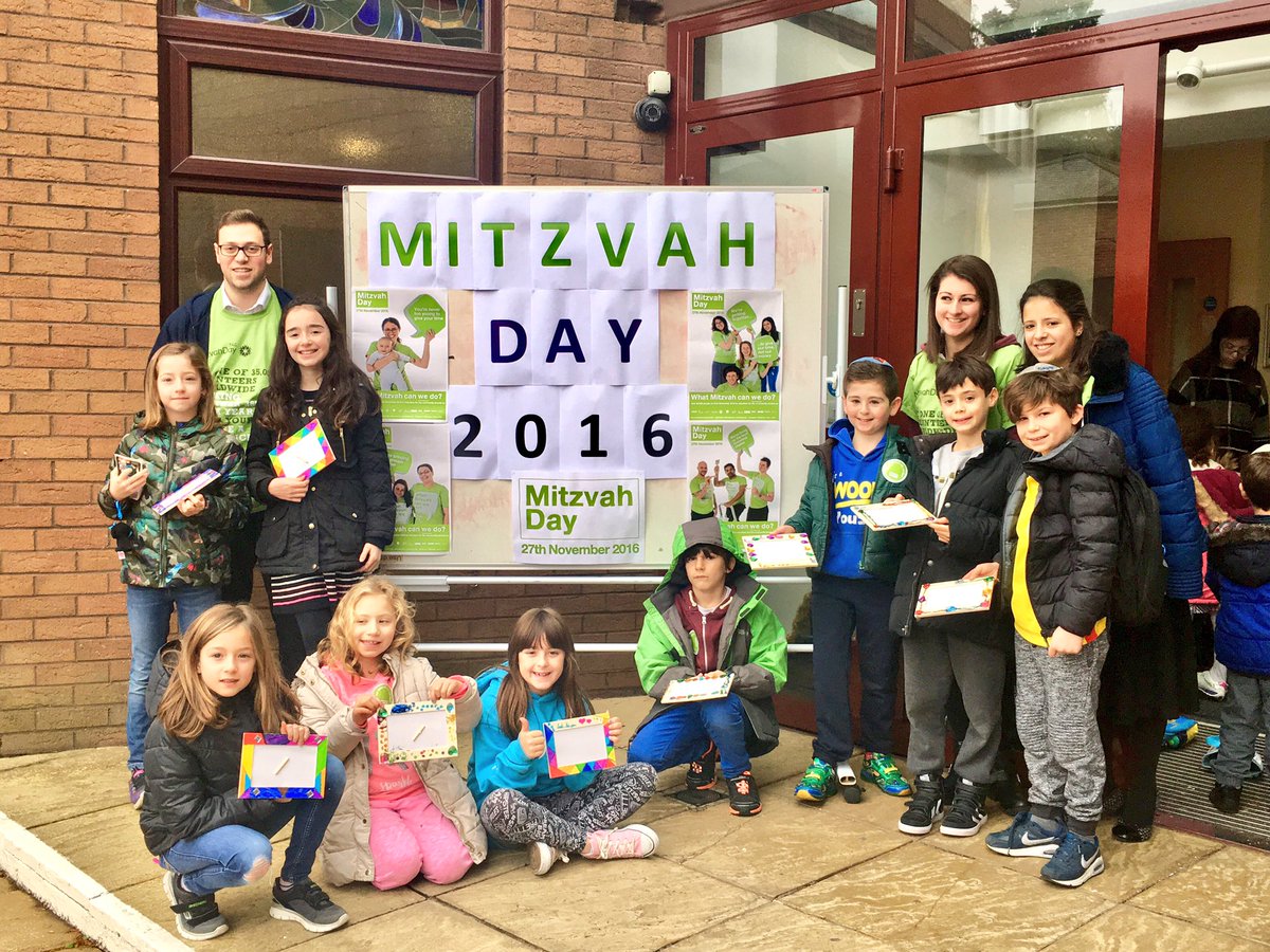 BladeBoyRio's tweet photo. .@MitzvahDay Heath House visit from Rio & Bushey Cheder Yr 4 @TheTribeUK @UnitedSynagogue
#MitzvahDay #md16 #TribeUK #AlephProgramme πβ‘οΈ1/2 https://t.co/i21dpdYbtN