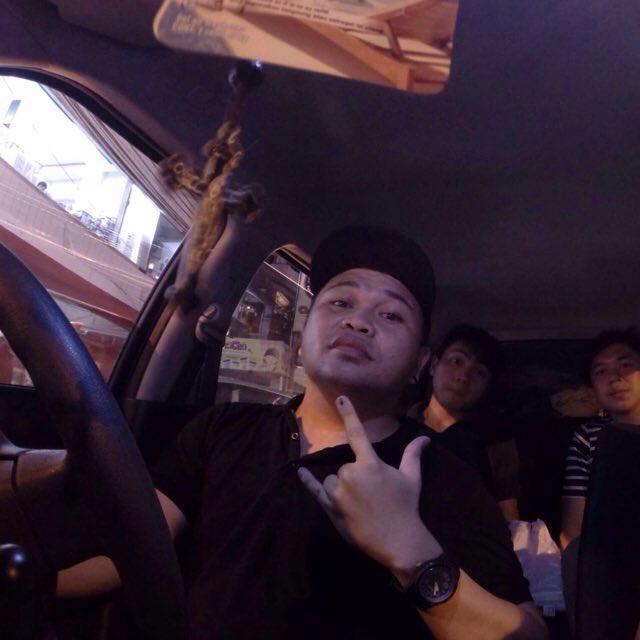 joegosal's tweet photo. Come hangout with me > Terasa di awan on #BIGOLIVE. https://t.co/NQvf5fJ1d3 https://t.co/Dt6p39UK3I