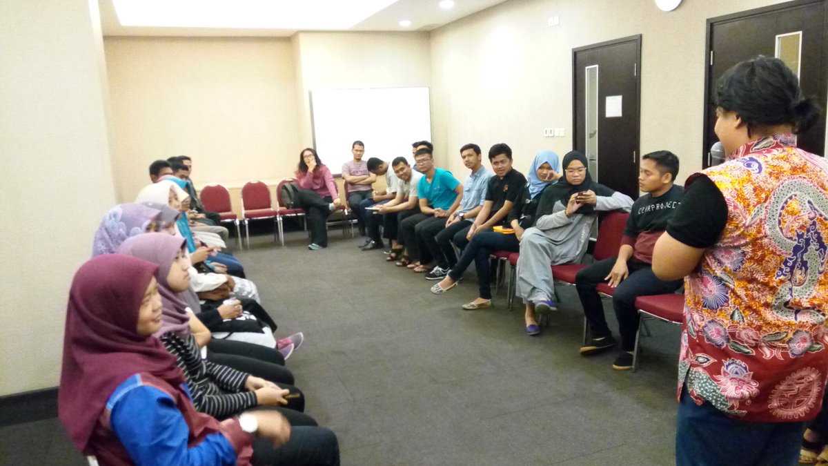 YouthProactive's tweet photo. Malam ini rangkaian Indonesian Anti Corruption Forum 5 resmi dibuka! Yuk ikuti terus keseruannya! #YCAC2016 😎😎 https://t.co/dehxZEhNPp