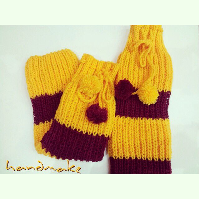 HandmakeL's tweet photo. Gryffindor leg warmers
#handmake #knitting #knittersofinstagram #craft #handmade #etsy #forewoman #legwarmers #gryffindor #harrypotter https://t.co/9Tio9qnxFq