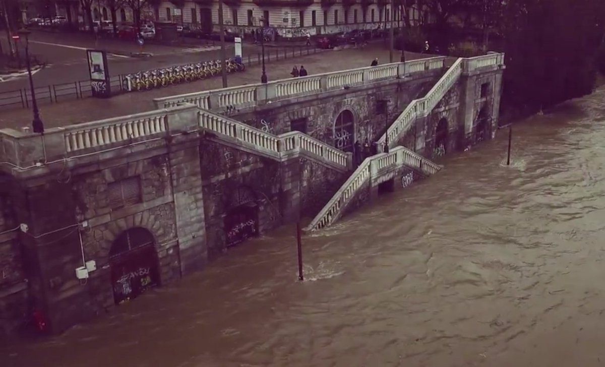 ITSMADH's tweet photo. Un amico è in difficoltà! Chi mi aiuta a spargere la voce? Info qui sotto: #SOSStudentZone RT
https://t.co/vqczCvRFfw https://t.co/NEX81uhSrV