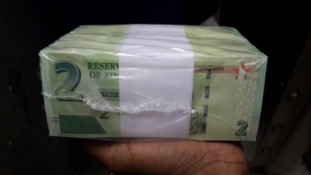 TrevorNcube's tweet image. So this is the Zim$2 being introduced tomorrow as #BondNote? 1-1 to the US$1. Miracle or  #Doom money?👇🏿