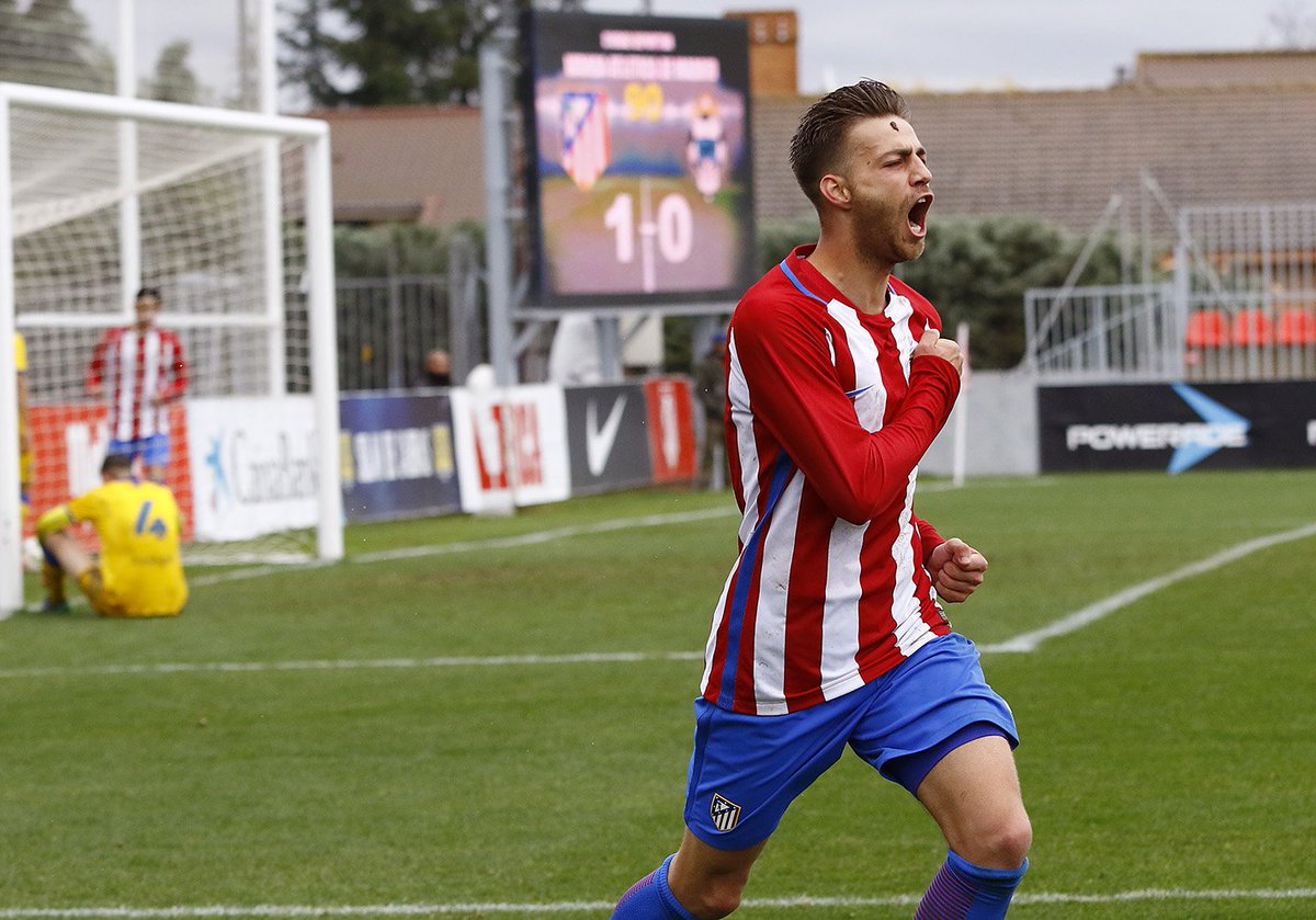 AtletiAcademia's tweet photo. CRÓNICA 📝 Trabajado triunfo del Atlético B para seguir colíder ➡ https://t.co/XOP09fCzHp https://t.co/BVS0gu4VX9