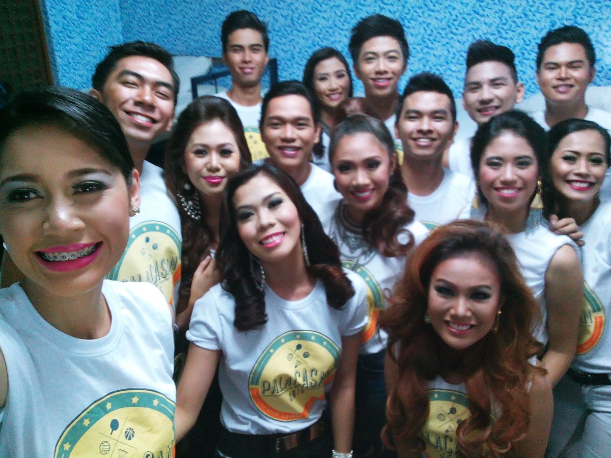 miraaalae's tweet photo. nahalungkat ko lang 
mr &amp; ms palaCASan 2015!
 
hallu guys 😘
nice seeing u last night! https://t.co/2MrGElAHIE