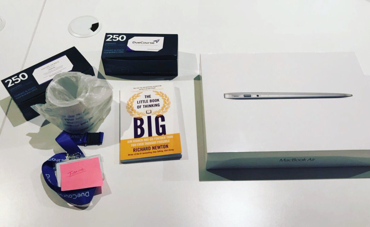 Justine1987's tweet photo. New desk waiting for my arrival tomorrow. #newjob #contentlife @DueCourseApp https://t.co/aFt9hIFmJU