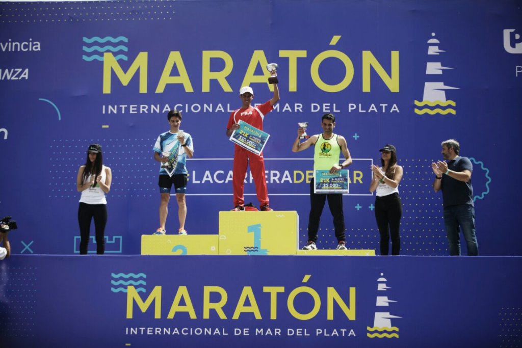 munimardelplata's tweet photo. Felicitaciones al EMDER por el gran trabajo realizado en el #Maraton2016 https://t.co/9TuOtEdsqt