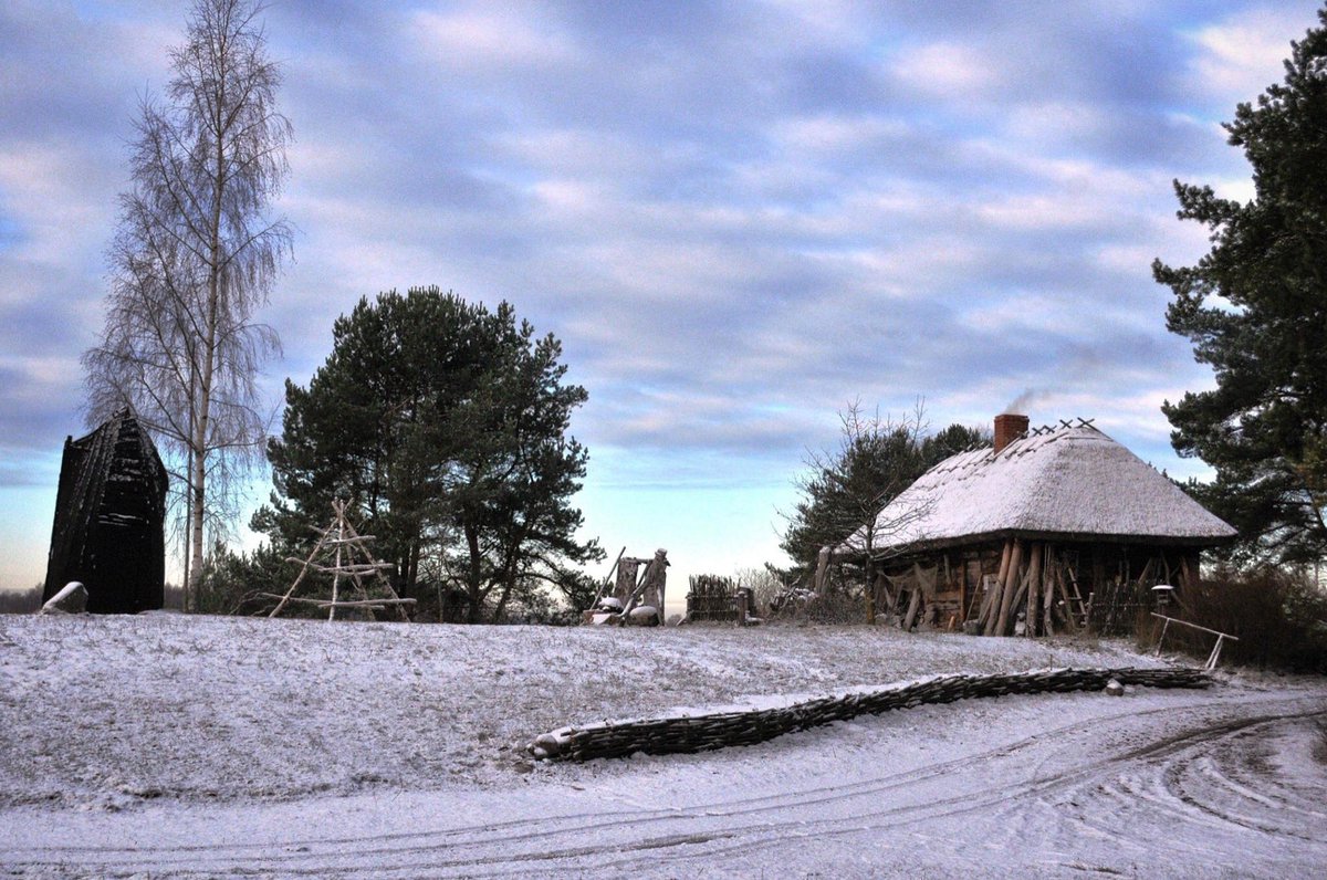 brivdabasmuzejs's tweet image. Sniegs ir atgriezies arī pie mums. #brivdabasmuzejs