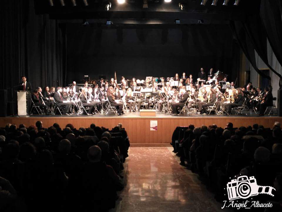 ACMVillafranca's tweet photo. Conciertazo de Santa Cecilia!! ENHORABUENA a tod@s, que gran trabajo y que manera de hacer música. #santaceci #conciertazo https://t.co/8IiLdHNlir