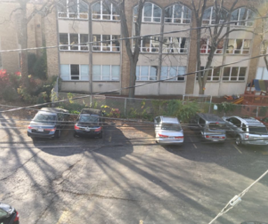 BarbersOnMainSt's tweet photo. During construction remember that there is plenty of parking in back of the shop, park and enter through our back door!

#DownersGrove https://t.co/dBITCbHkk4