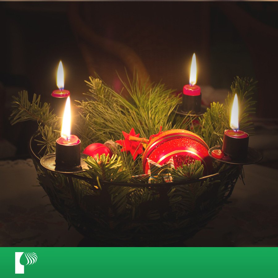 ProfinaMx's tweet photo. Hoy es el primer domingo de Adviento. Cada domingo anterior a Navidad debe prenderse un rato una de las velas. https://t.co/Nj7cXPdOqb