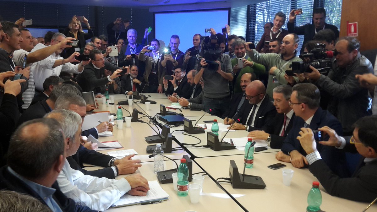 propostalavoro's tweet photo. #CCNL2016, basta attese, il #CCNLMetalmeccanici è firmato. Tutti i dettagli su Proposta Lavoro: https://t.co/3Nao61nYFL https://t.co/XbCZ0TCYiy