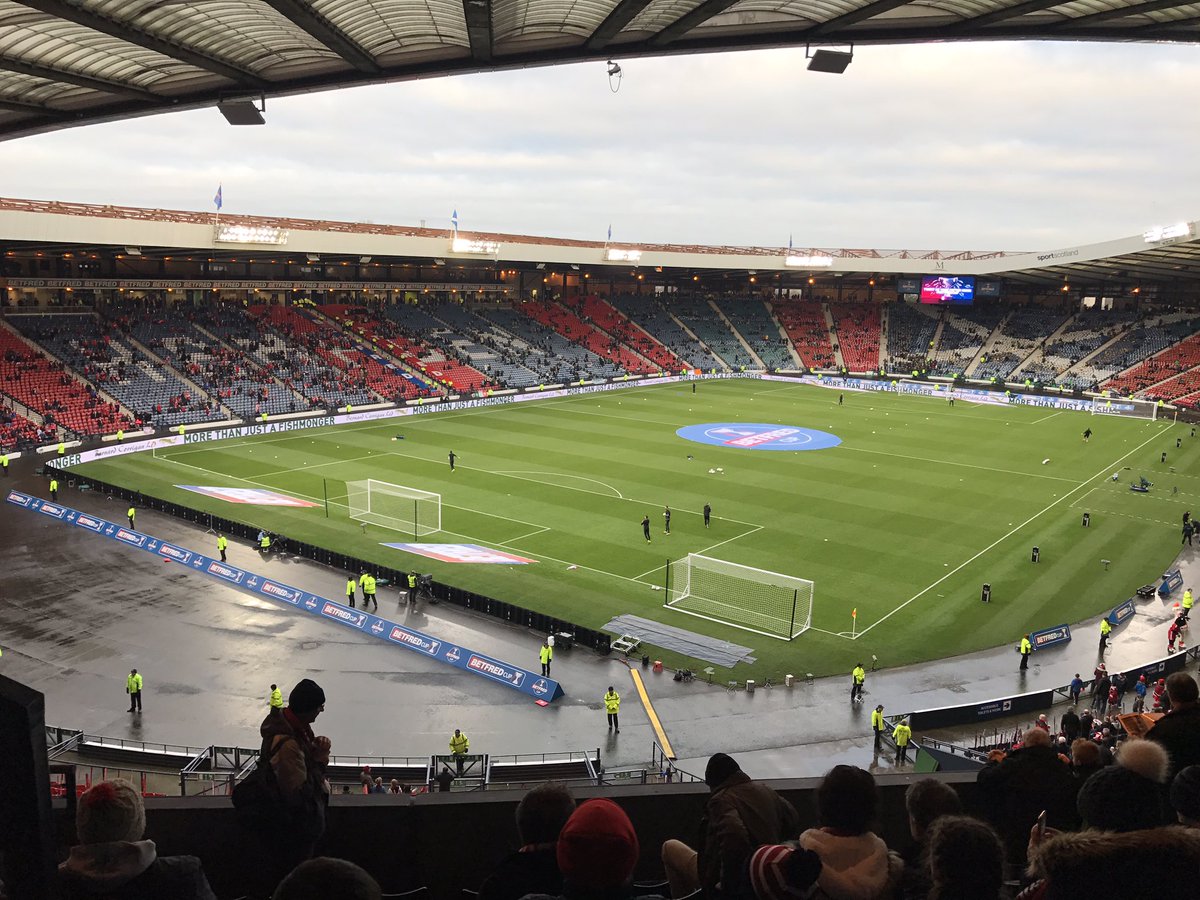 Jim_B_71's tweet photo. Here in hope rather than expectation - let's do it #dandies #donslive #hampdon #BetfredCup #standfree #aberdeenfc #COYR ⚽️ https://t.co/BANn0GwMgV