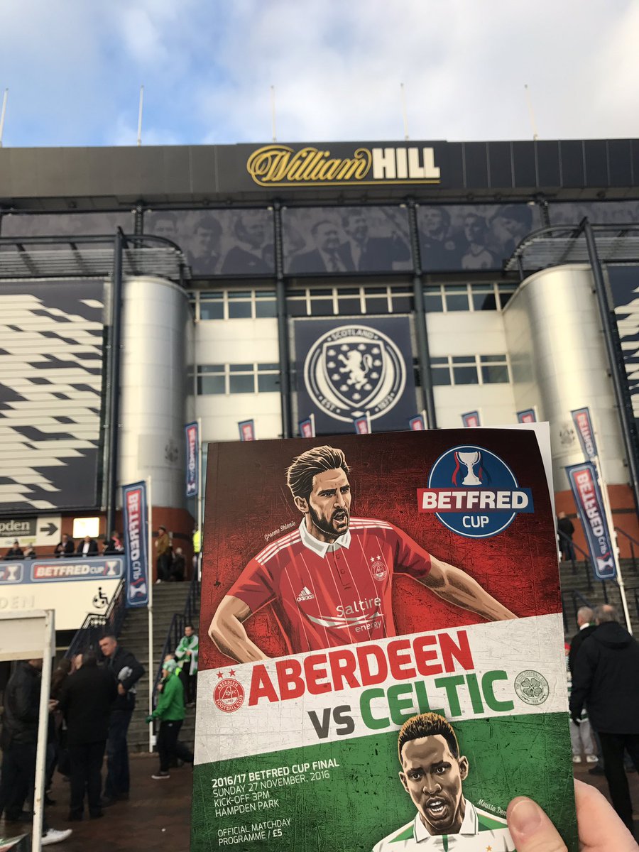 Jim_B_71's tweet photo. Here in hope rather than expectation - let's do it #dandies #donslive #hampdon #BetfredCup #standfree #aberdeenfc #COYR ⚽️ https://t.co/BANn0GwMgV