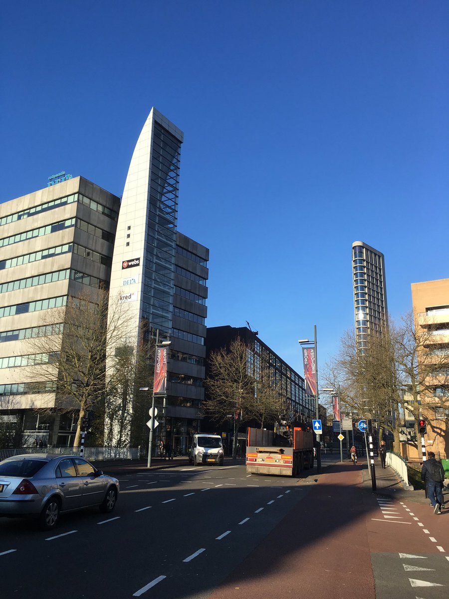 LintermansM's tweet photo. #Eindhoven, is niet alleen de #gekste, maar ook steeds meer #trendy, #gezellig, #cool. https://t.co/VhAP0vUues