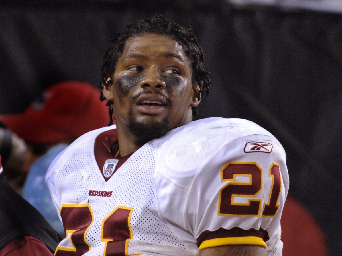 ESPNNFL's tweet photo. One this date in 2007, Redskins S Sean Taylor was killed. Rest In Peace, Sean. https://t.co/yhgc2RKqHK