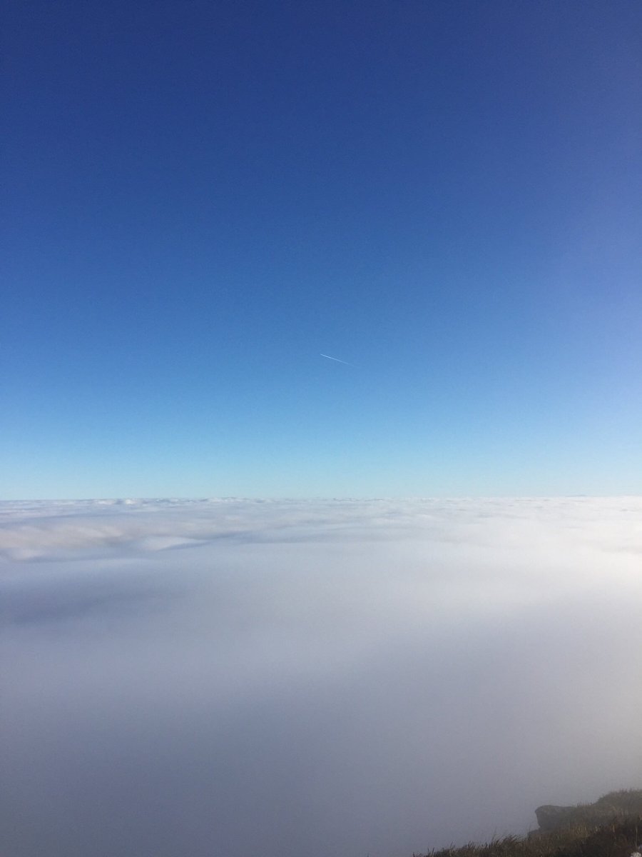 BrianKitson's tweet photo. A great Silvermines adventure with @chelleburke #feetintheclouds #skyrunning #keeperhill #slievefelimway https://t.co/rgcvH8ROPv