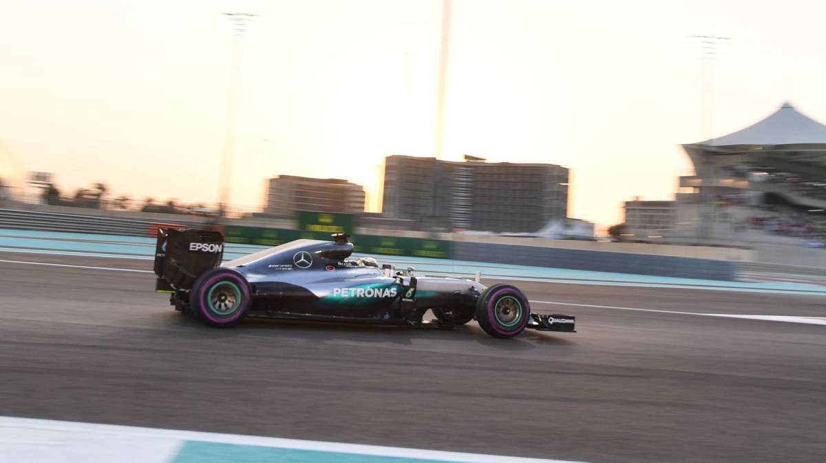 .@Nico_Rosberg es el nuevo campeón de #F1 | <a href="/AS_Motor/">AS Motor</a> ver.as/bknhs1