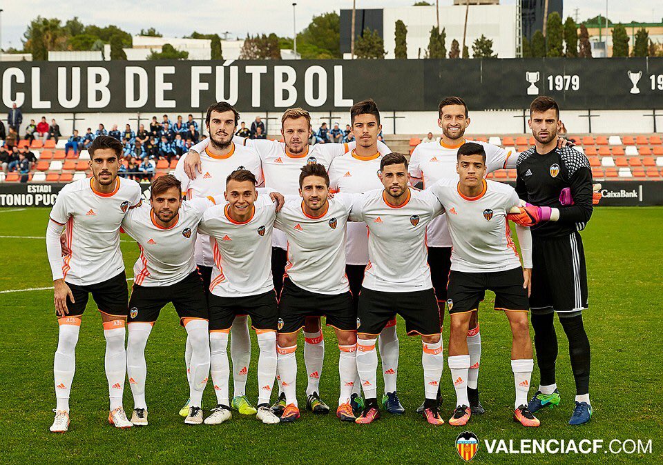 3 points stay at home 💨💨💨⚽️