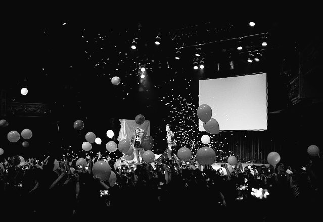 DolanPoptarts's tweet image. I would like to thank the twins for the amazing memories I've made at 4OU. I also met amazing friends because of this tour. #4ou #hds ilysm