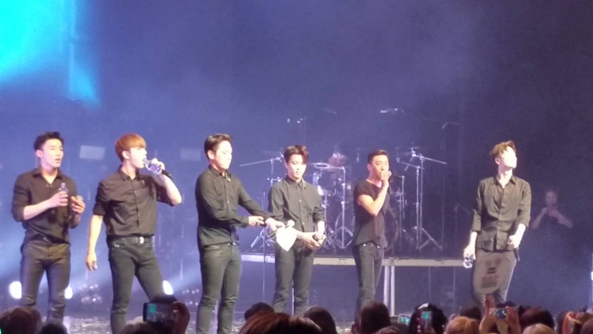bangxxster's tweet photo. SEKALI LAGI TERIMA AKSIH BABY'S ! URI B.A.P YES SIR!!! KHAMSAHAMIDA #NOIRCONCERTTL https://t.co/XvT9rPZ6re