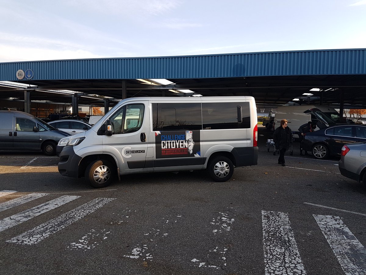 #challengecitoyen  N°1 : apprendre à se garer correctement afin de ne pas bloquer le parking de #Metro #Strasbourg <a href="/challengcitoyen/">ChallengeCitoyen</a>