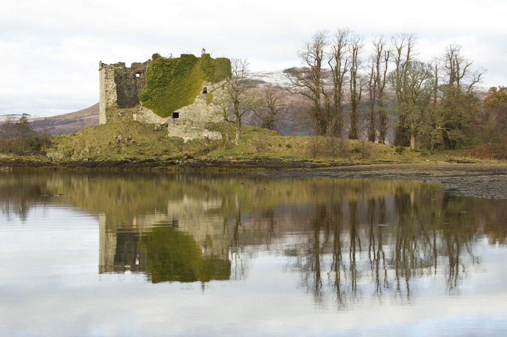 Gorgeous pic from <a href="/Sandra_NWI/">Sandra Price</a> at <a href="/strathlachlanCP/">Strathlachlan CP</a>. Thanks! <a href="/VisitScotland/">VisitScotland</a> <a href="/VisitCowal/">Visit Cowal</a> <a href="/castleLachlan/">Castle Lachlan</a> <a href="/ArgyllandIsles/">Argyll and the Isles</a> <a href="/ExploreArgyll/">WildAboutArgyll</a>